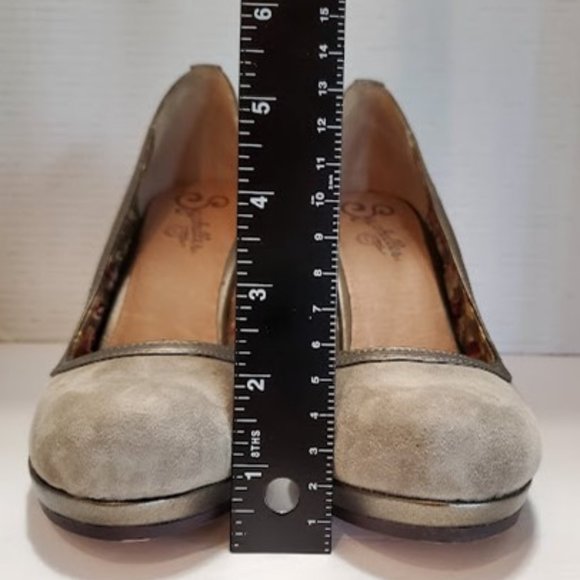 NEW Seychelles Suede Tokyo Platform Pump Heels in Taupe - Size 8 - Picture 11 of 16